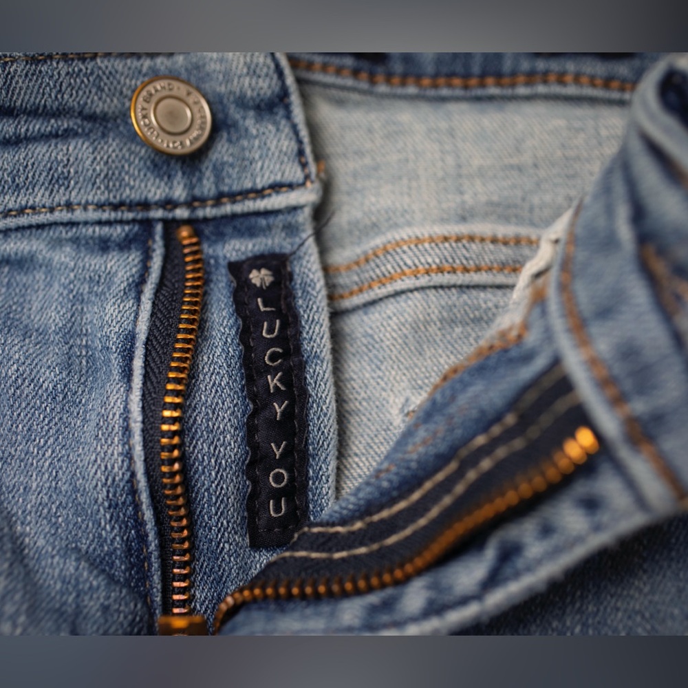 Lucky midrise, boyfriend jeans size 4/27 - Picture 3 of 12